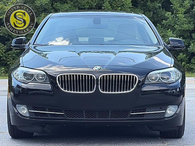 Used 2011 BMW 535i Sedan RWD image 2