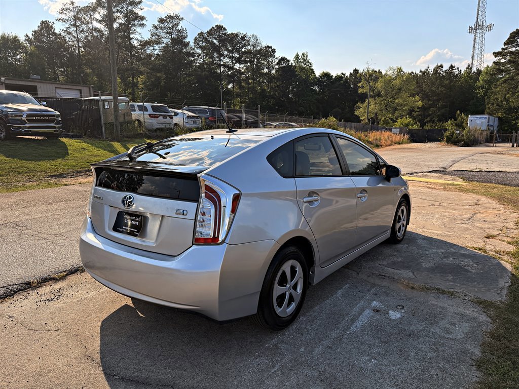 Used 2014 Toyota Prius Four FWD image 5