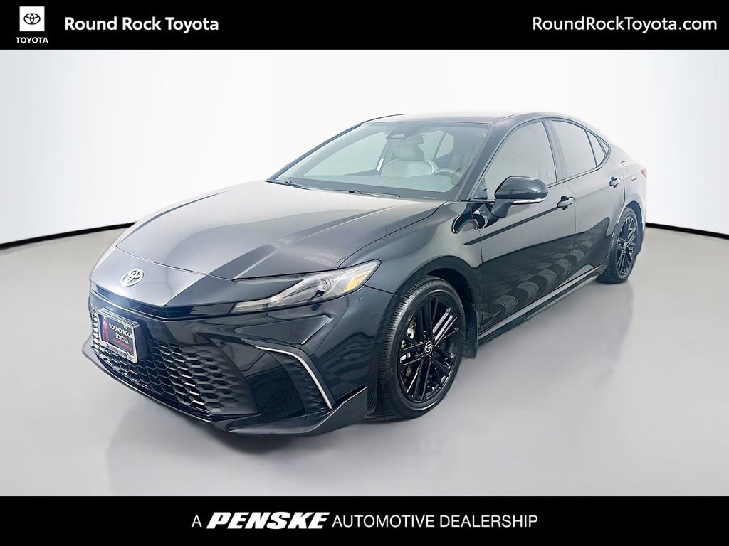 Certified 2025 Toyota Camry SE image 1