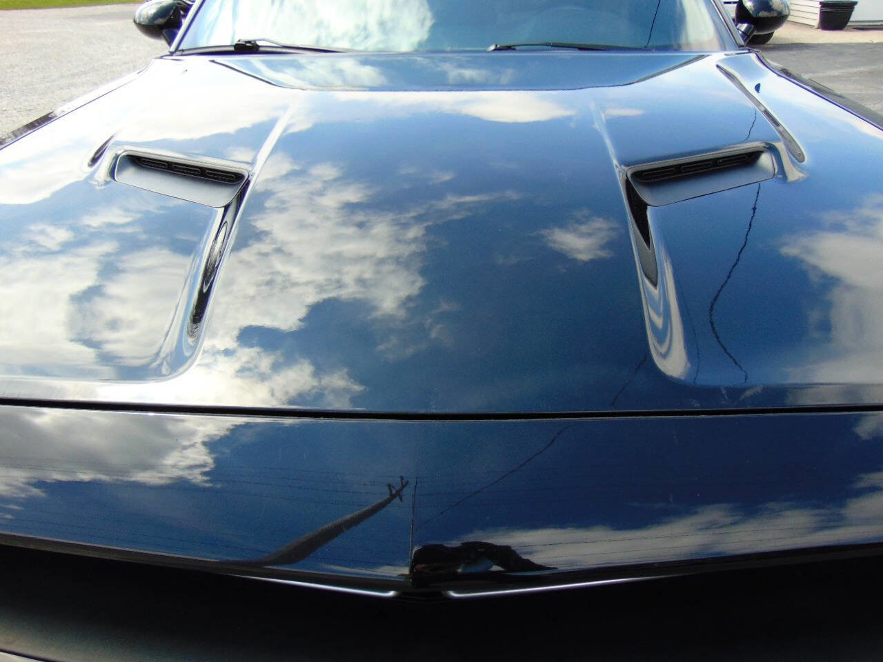 Used 2015 Dodge Challenger SXT Plus w/ Driver Convenience Group RWD image 4