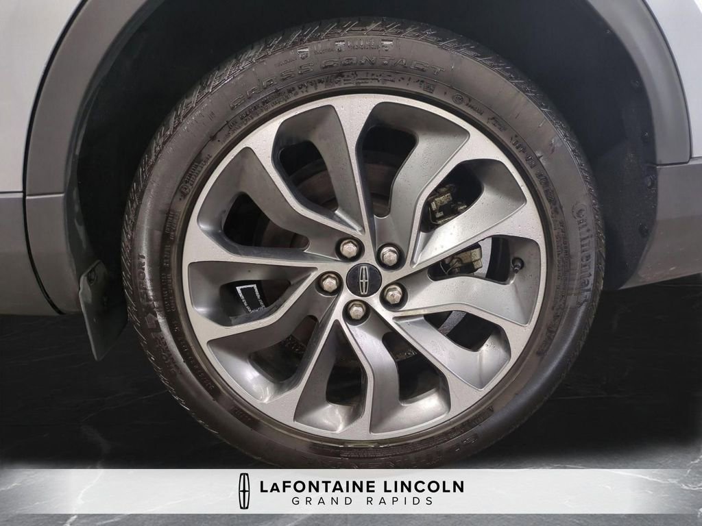 Certified 2022 Lincoln Nautilus Reserve image 34