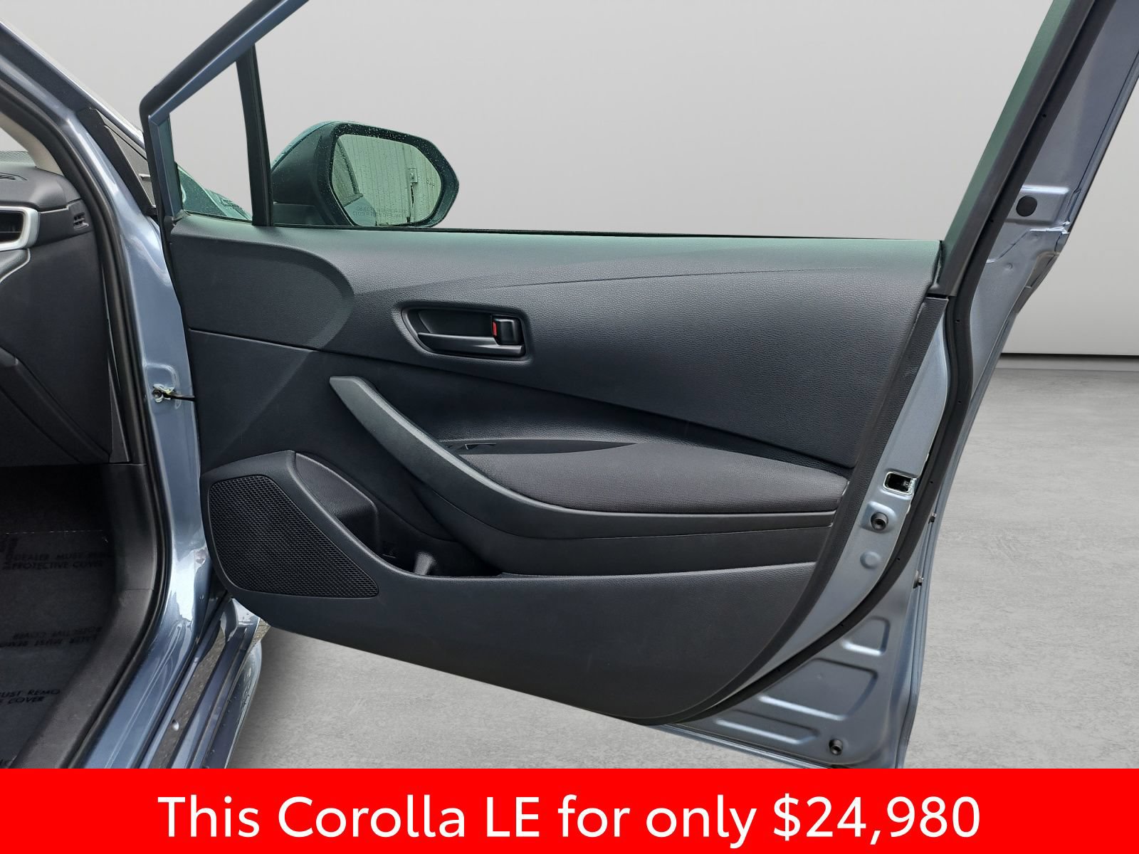 Used 2026 Toyota Corolla LE FWD image 36