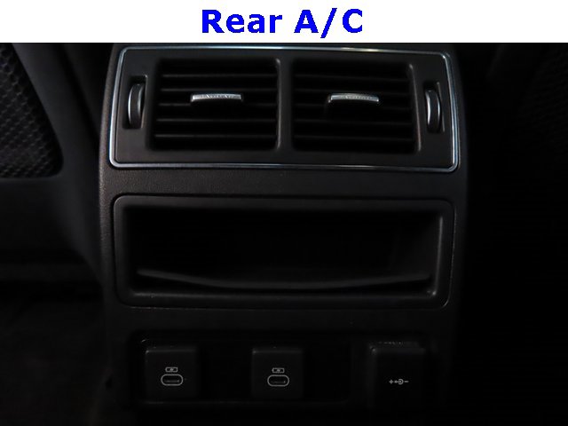 Used 2024 Jaguar F-PACE R-Dynamic S image 38