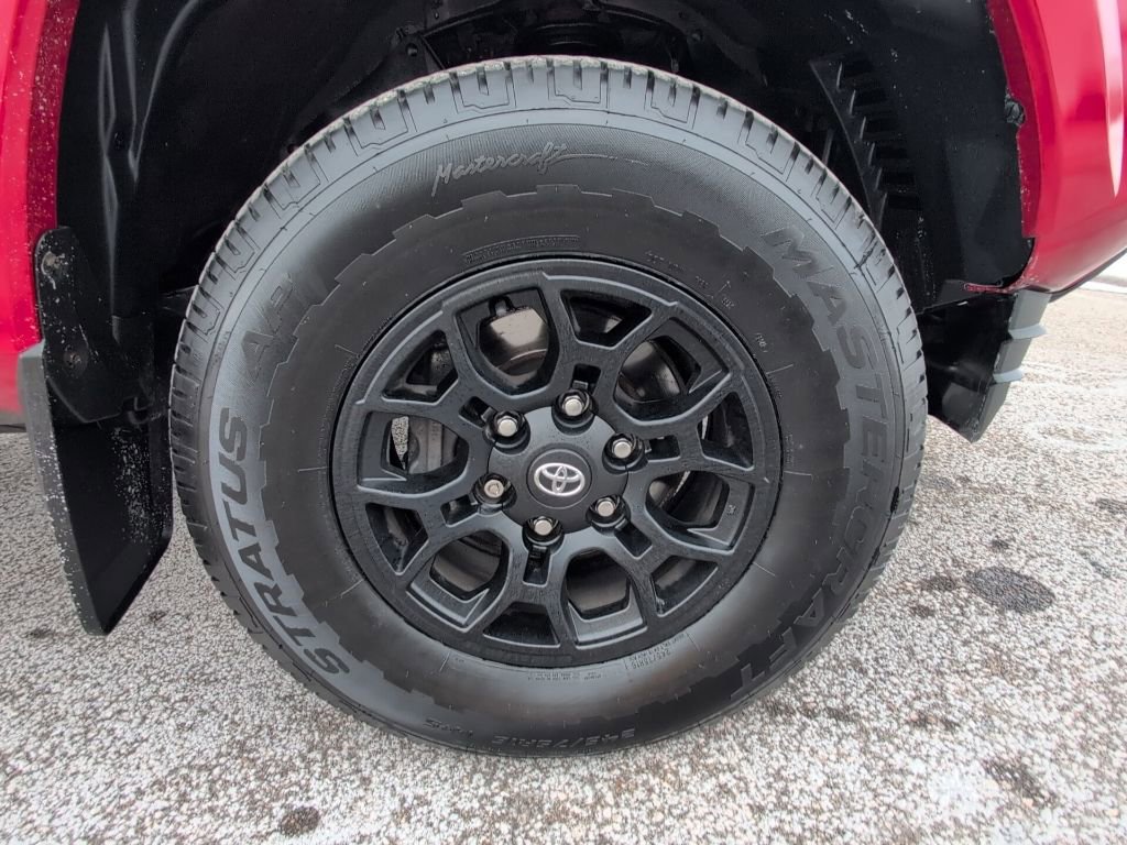 Certified 2021 Toyota Tacoma SR5 image 12