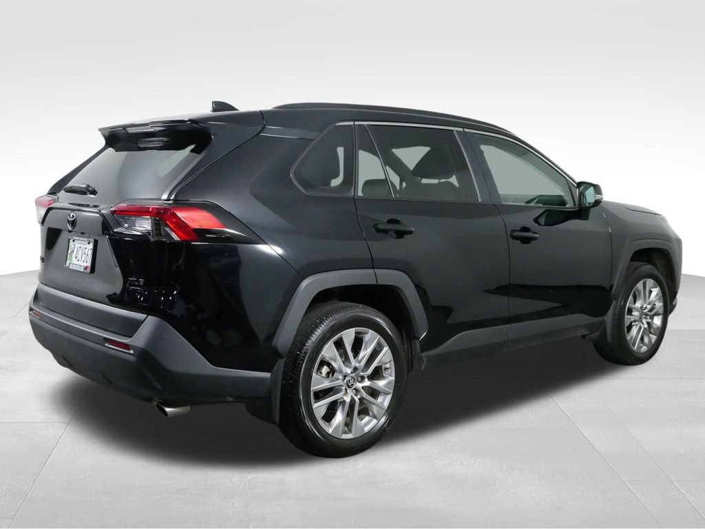 Used 2025 Toyota RAV4 XLE Premium w/ Weather Package AWD/4WD image 10