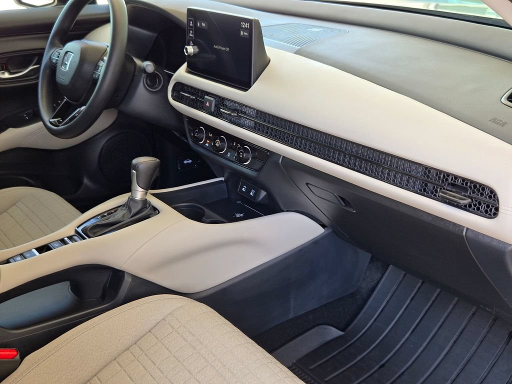 Used 2027 Honda HR-V LX image 26