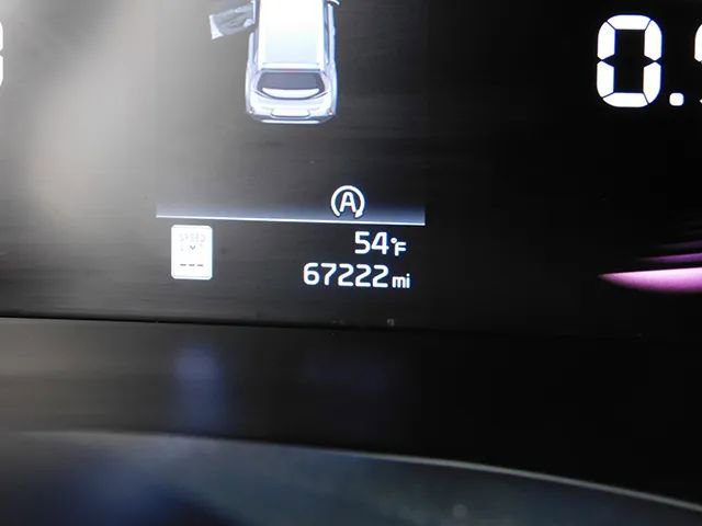 Used 2023 Kia Soul LX w/ Option Group 015 FWD image 20