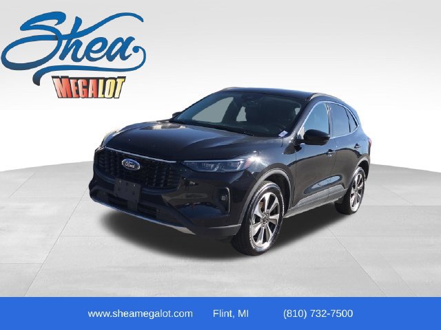 Used 2024 Ford Escape Platinum AWD/4WD image 1