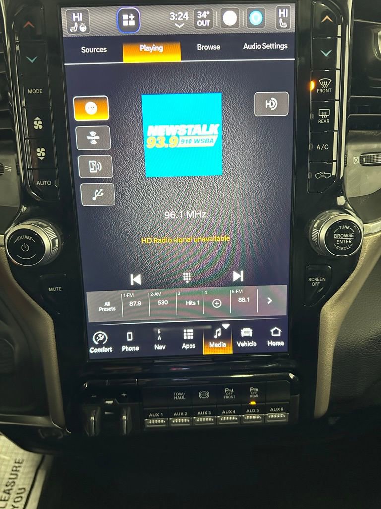 Used 2024 RAM 3500 Laramie image 33