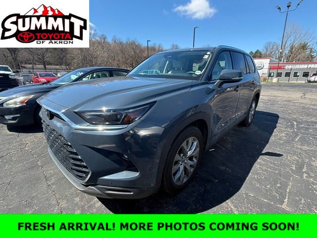 Used 2025 Toyota Grand Highlander FWD image 1