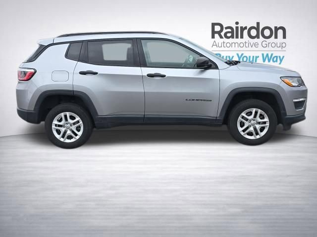 Used 2017 Jeep Compass Sport w/ Cold Weather Group image 9