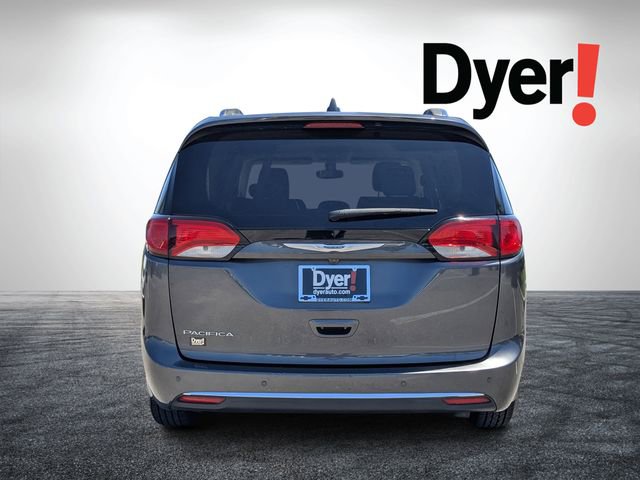 Used 2019 Chrysler Pacifica Touring-L FWD image 5