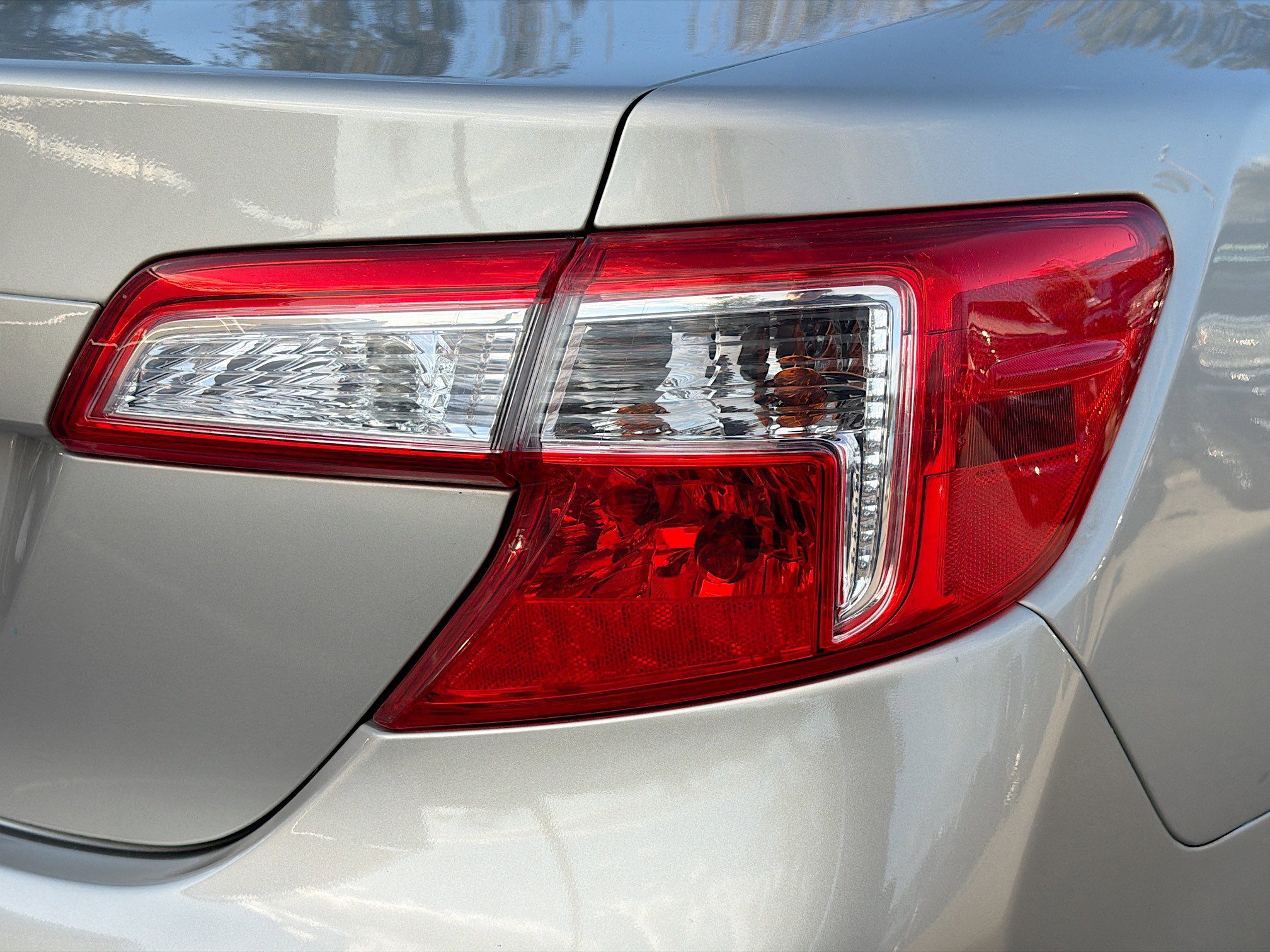 Used 2013 Toyota Camry L image 10