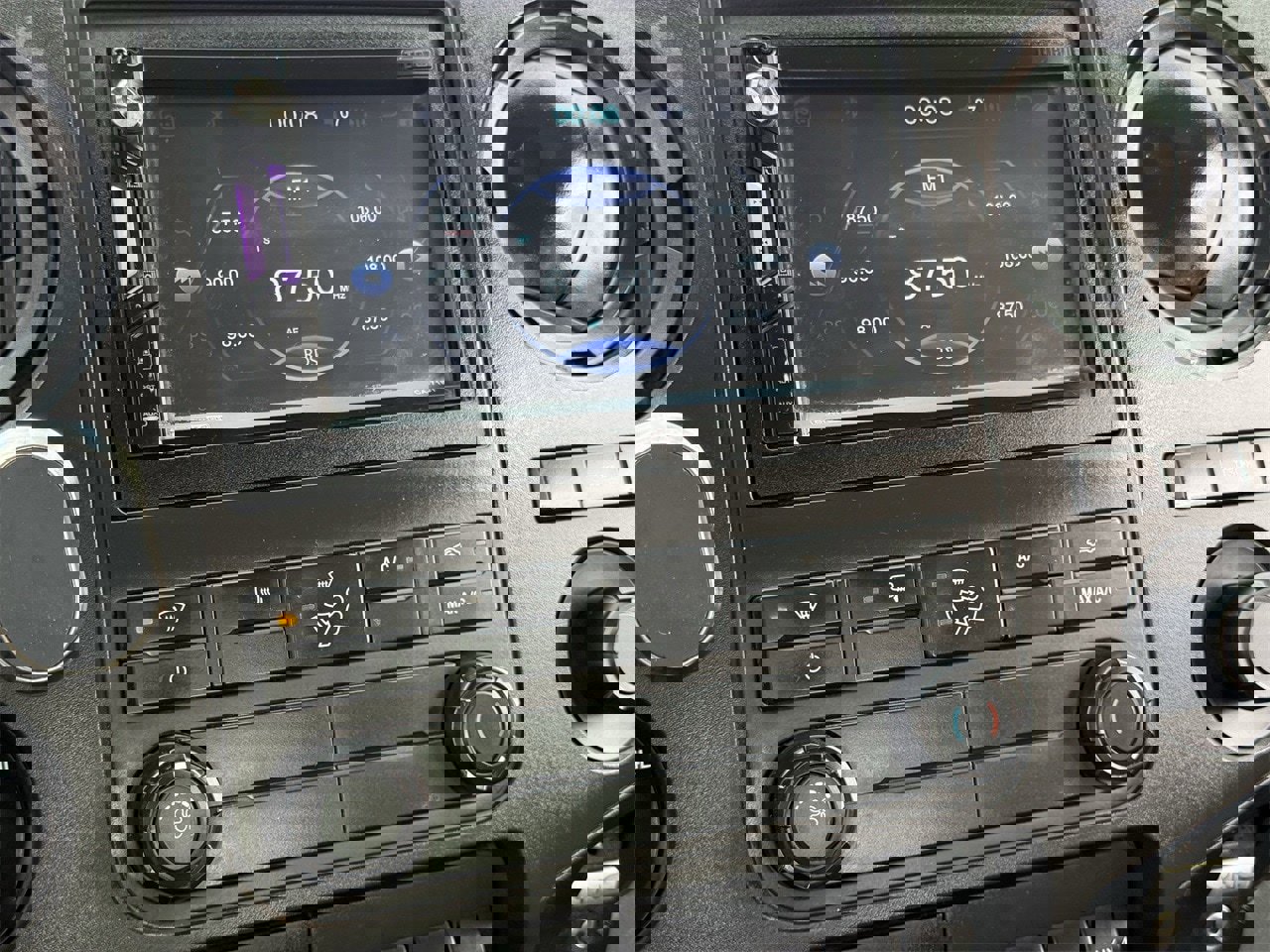 Used 2016 Ford F550 XL image 16