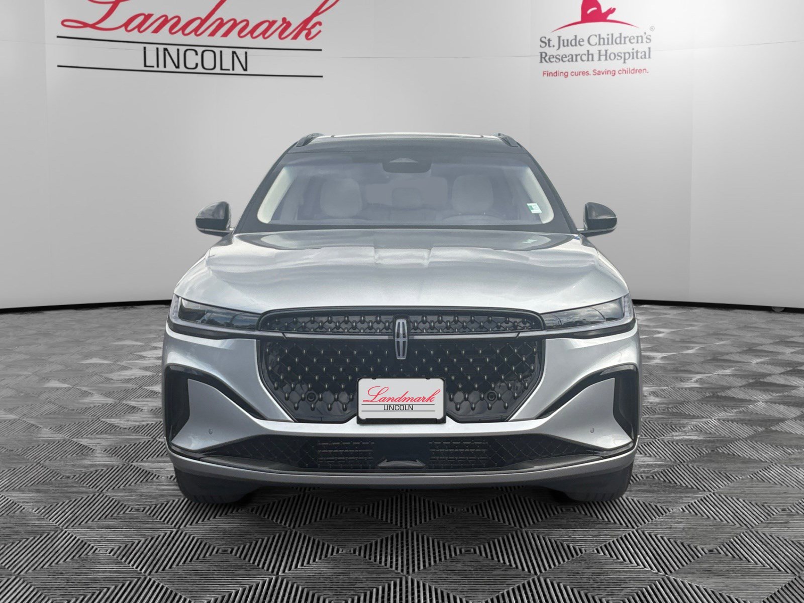 Used 2024 Lincoln Nautilus Black Label w/ Jet Appearance Package (87T) AWD/4WD image 8