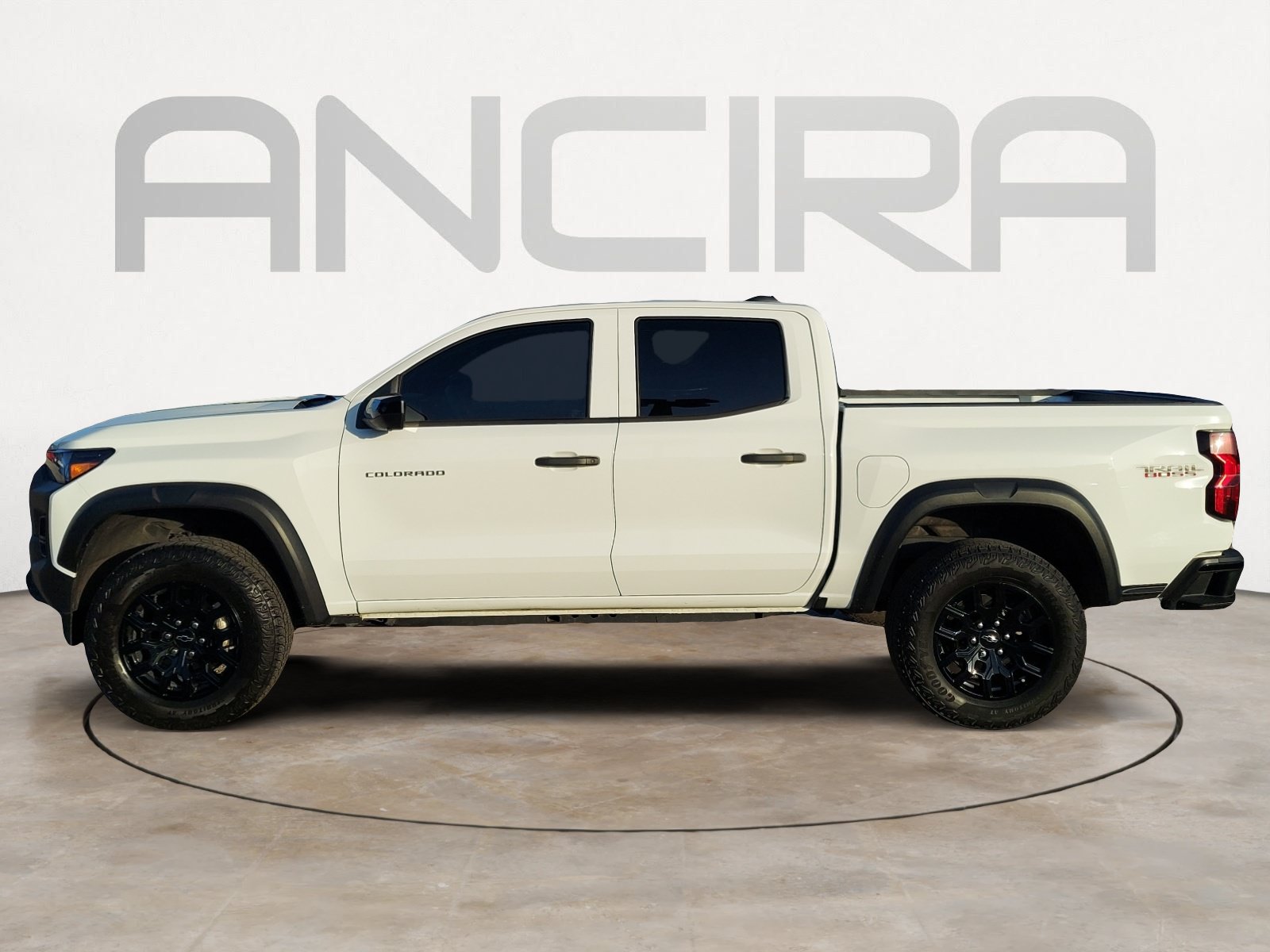 Used 2024 Chevrolet Colorado Trail Boss w/ Technology Package AWD/4WD image 7