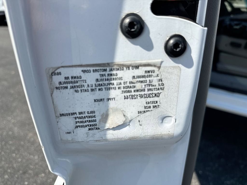 Used 2004 Chevrolet Silverado 2500 LT w/ Skid Plate Package image 27