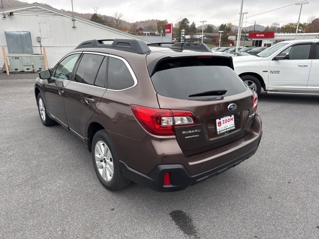 Used 2019 Subaru Outback 2.5i Premium image 6
