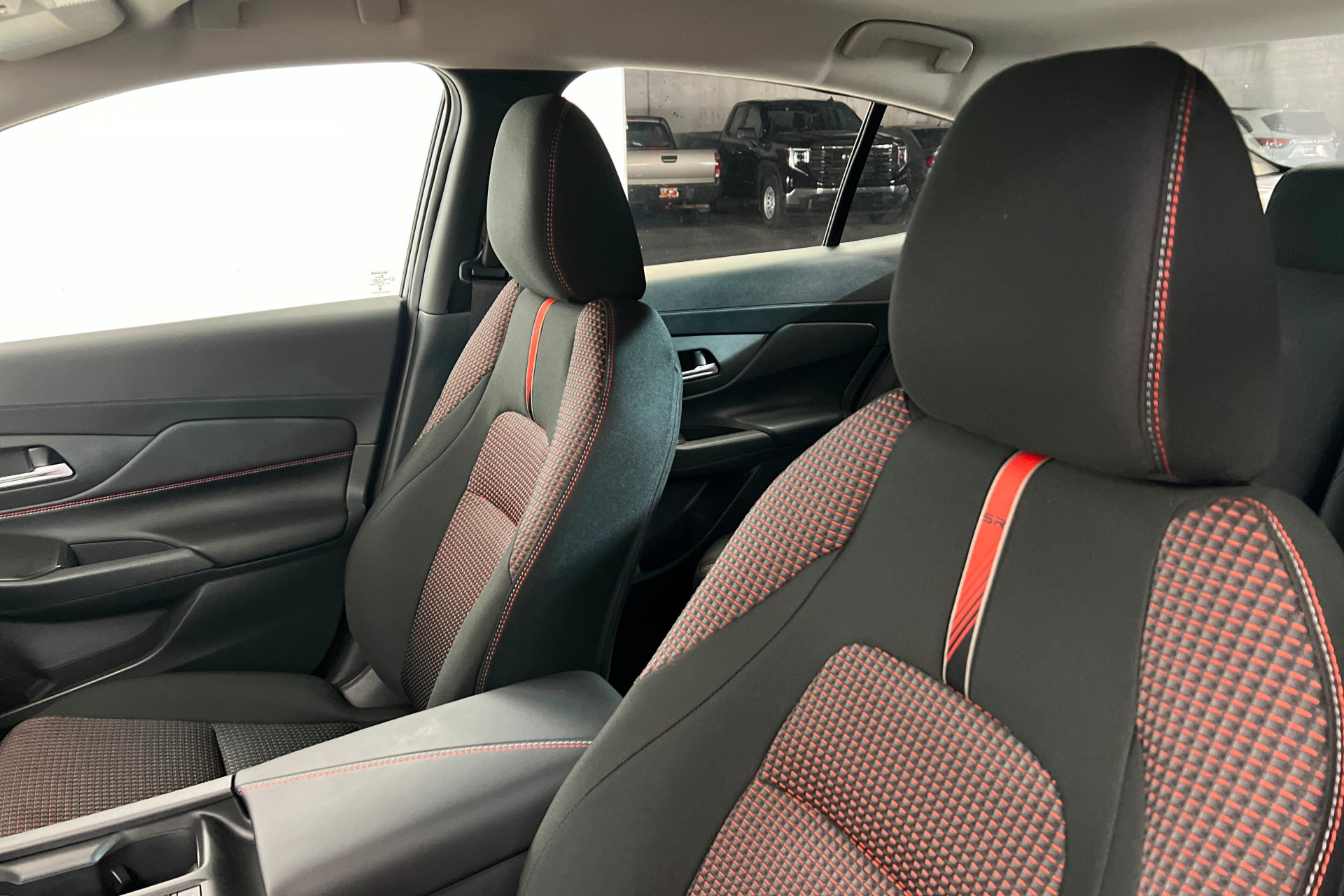 New 2027 Nissan Sentra SR w/ Floor Mat Package FWD image 16
