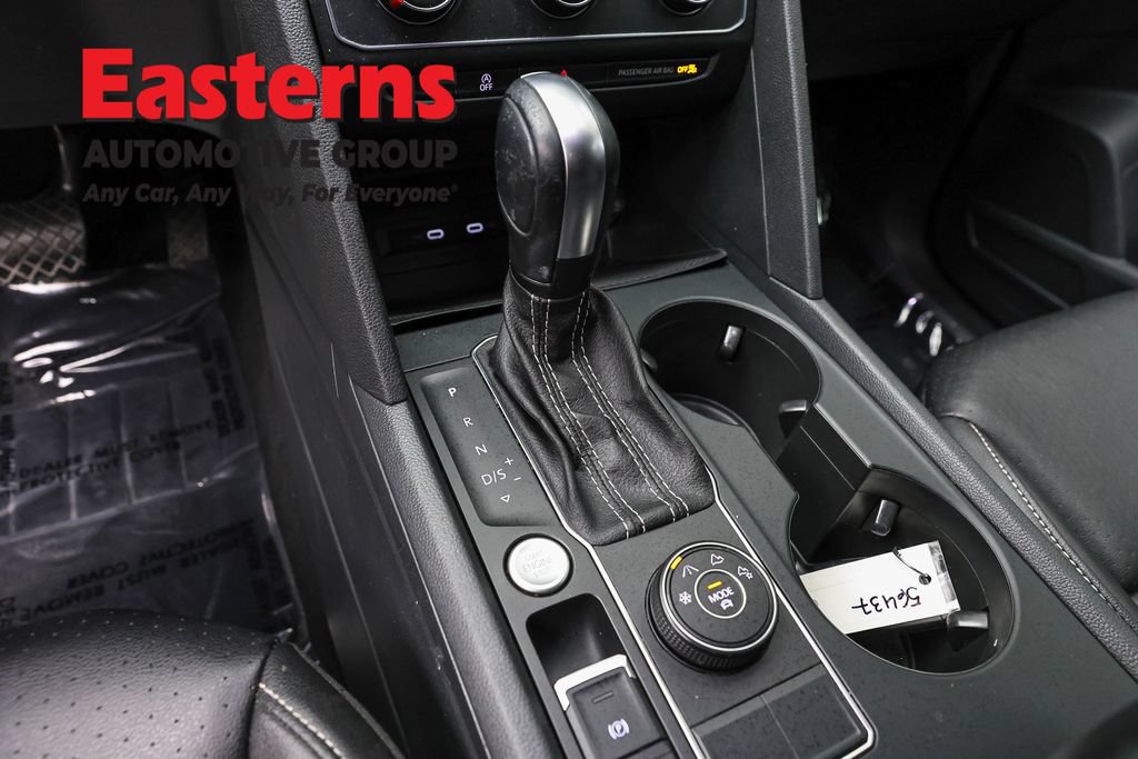 Used 2022 Volkswagen Atlas SE AWD/4WD image 12