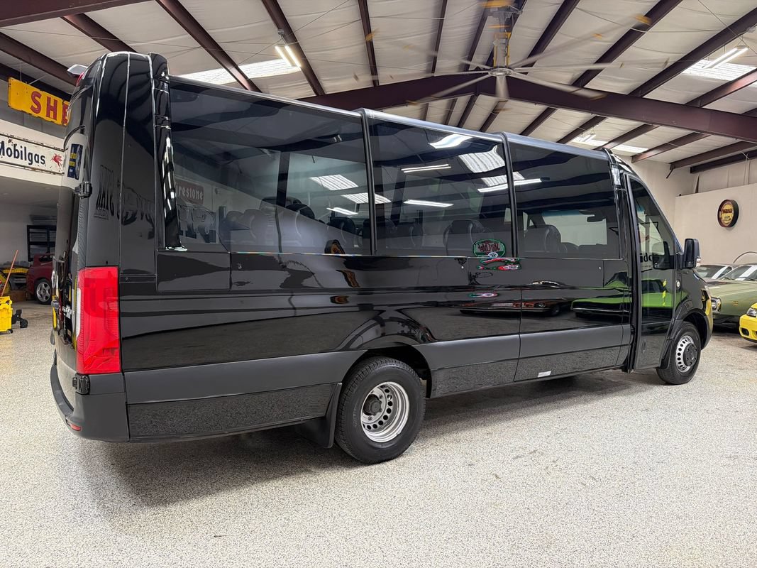 Used 2019 Mercedes-Benz Sprinter 170 Cargo image 8