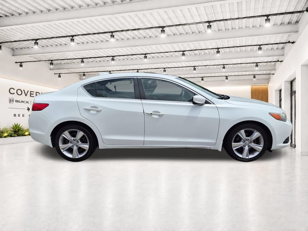 Used 2015 Acura ILX w/ Technology Package FWD image 13