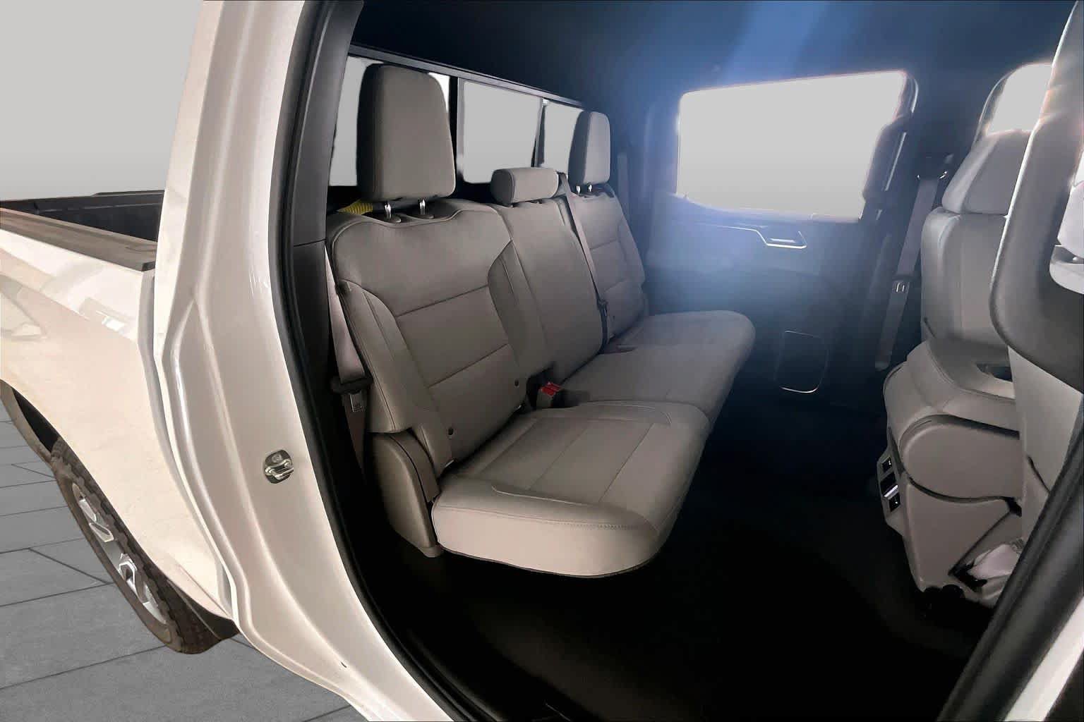 Used 2026 Chevrolet Silverado 1500 LT w/ Texas Edition Plus RWD image 19