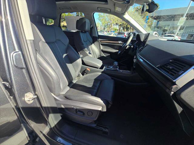 Used 2023 Audi Q5 e Prestige w/ Prestige Package image 11