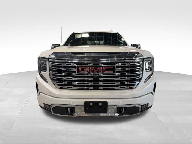 Used 2023 GMC Sierra 1500 Denali AWD/4WD image 2