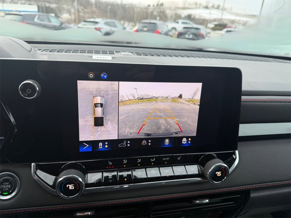 Certified 2024 Chevrolet Colorado Z71 w/ Z71 Convenience Package 2 image 18