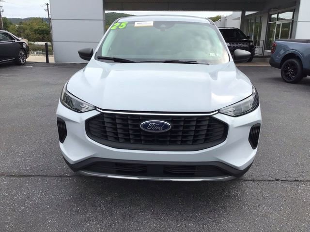 Certified 2025 Ford Escape Active image 3