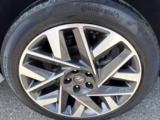 Used 2023 Hyundai Santa Fe Calligraphy w/ Cargo Package image 14