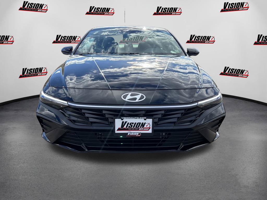 New 2026 Hyundai Elantra Hybrid FWD image 2