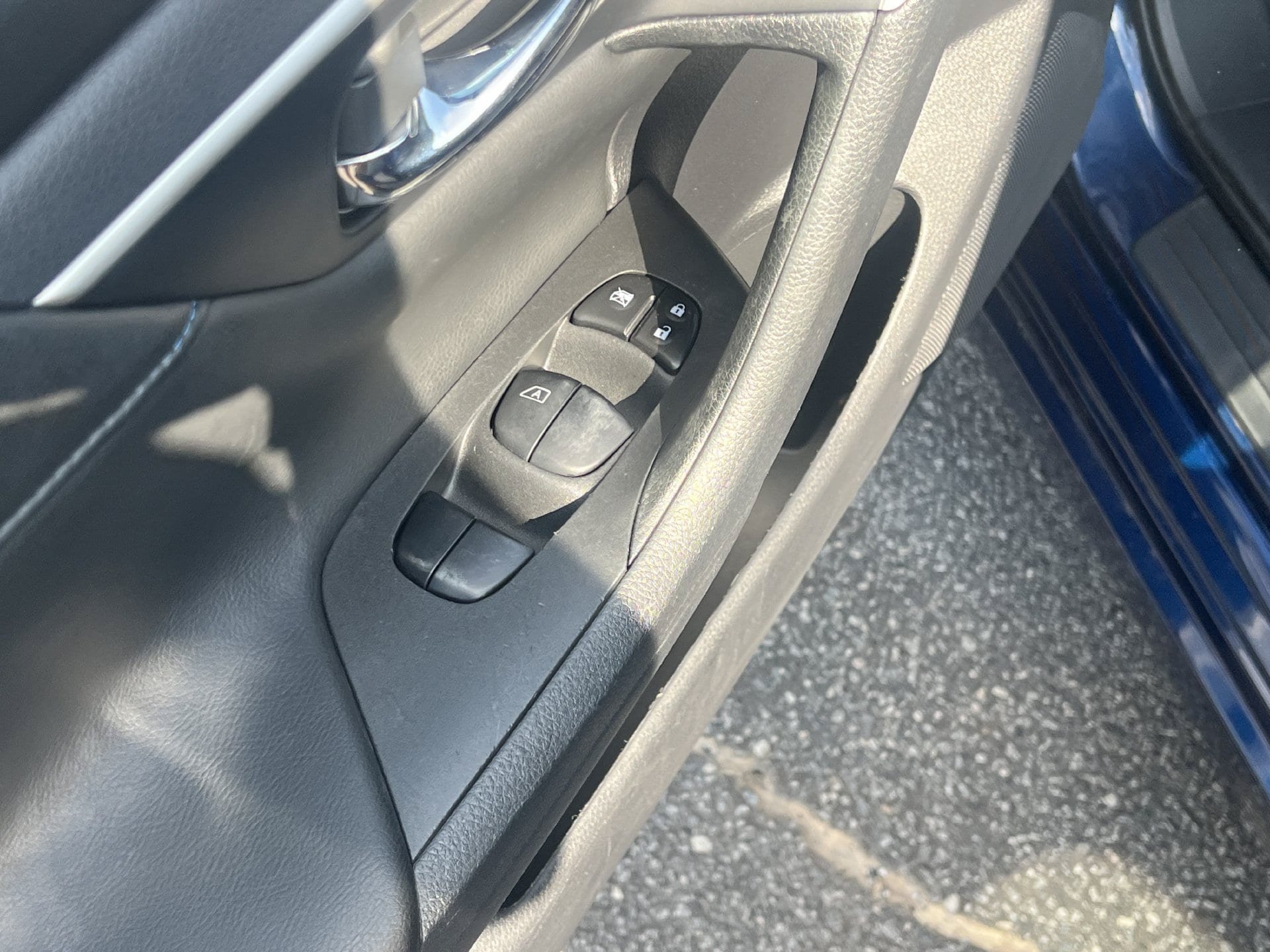 Used 2017 Nissan Altima 2.5 SR FWD image 15
