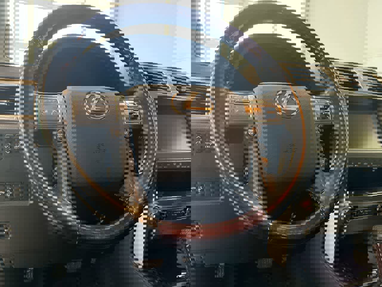 Used 2019 Lexus GX 460 Premium image 14