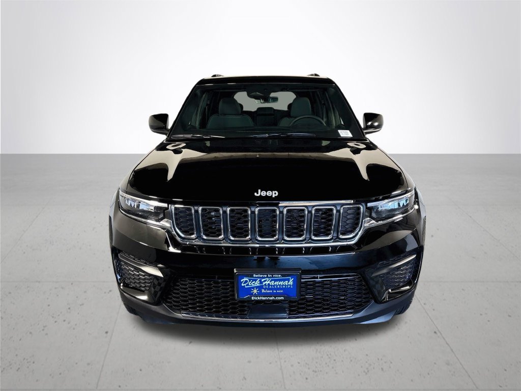 New 2027 Jeep Grand Cherokee Laredo X RWD image 3