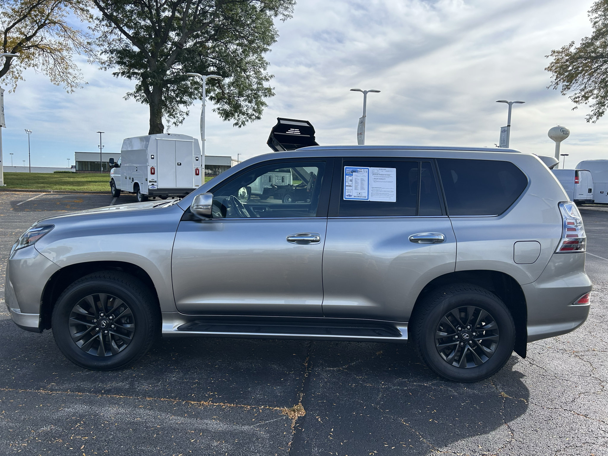 Used 2020 Lexus GX 460 Premium w/ Premium Package AWD/4WD image 4