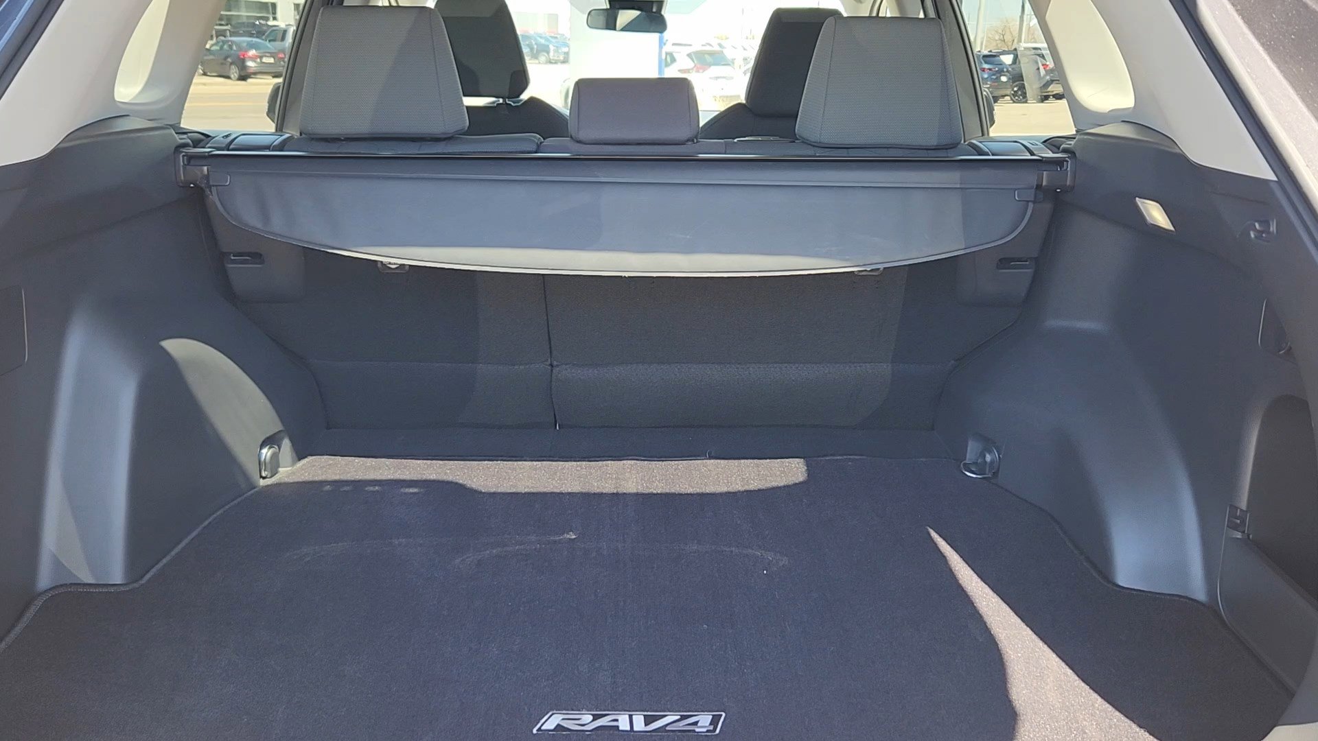 Used 2024 Toyota RAV4 XLE AWD/4WD image 19