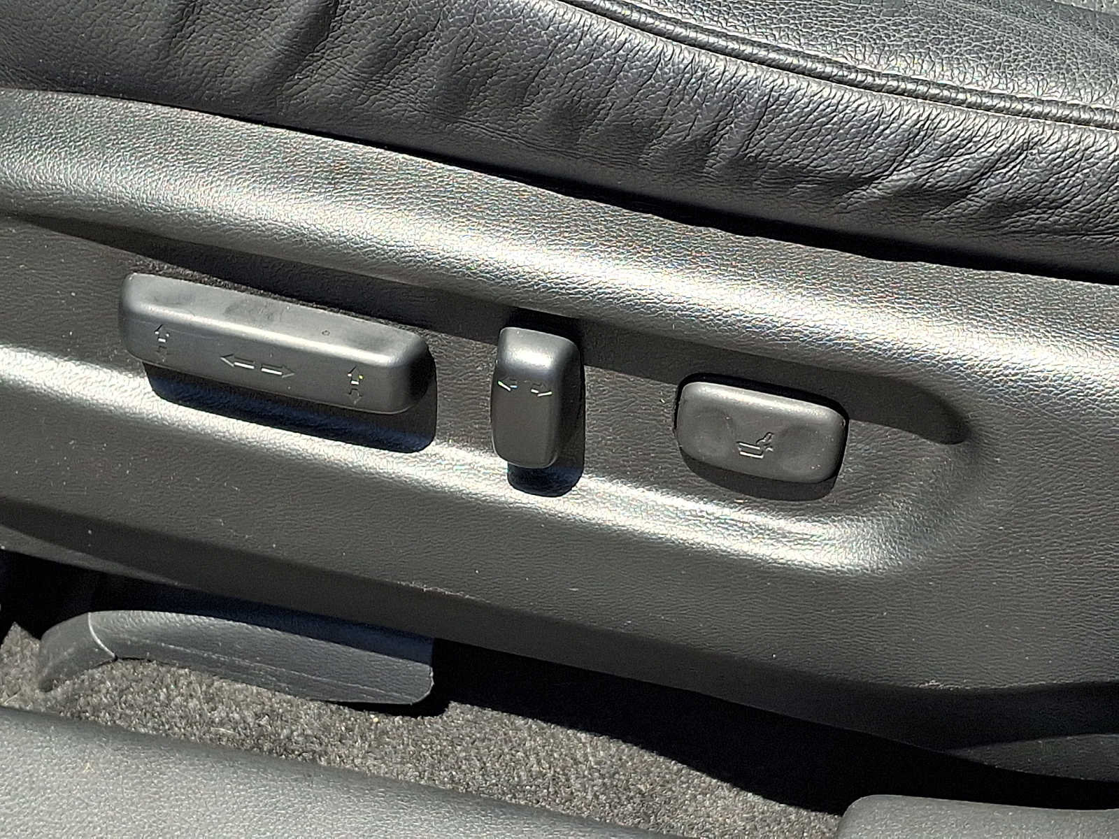 Used 2023 Honda Passport EX-L image 11
