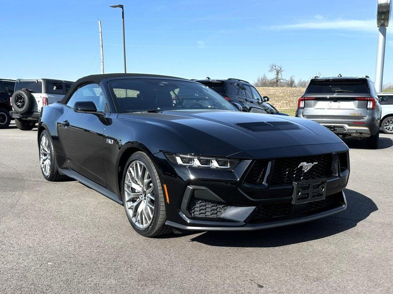 Used 2024 Ford Mustang GT Premium image 4