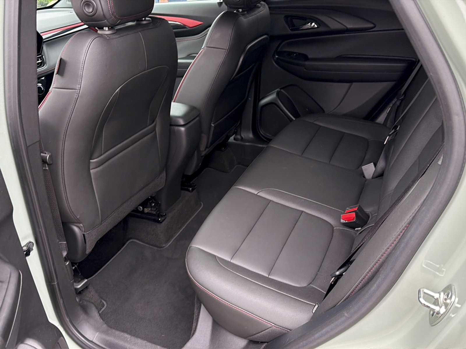 Used 2024 Chevrolet TrailBlazer RS FWD image 11