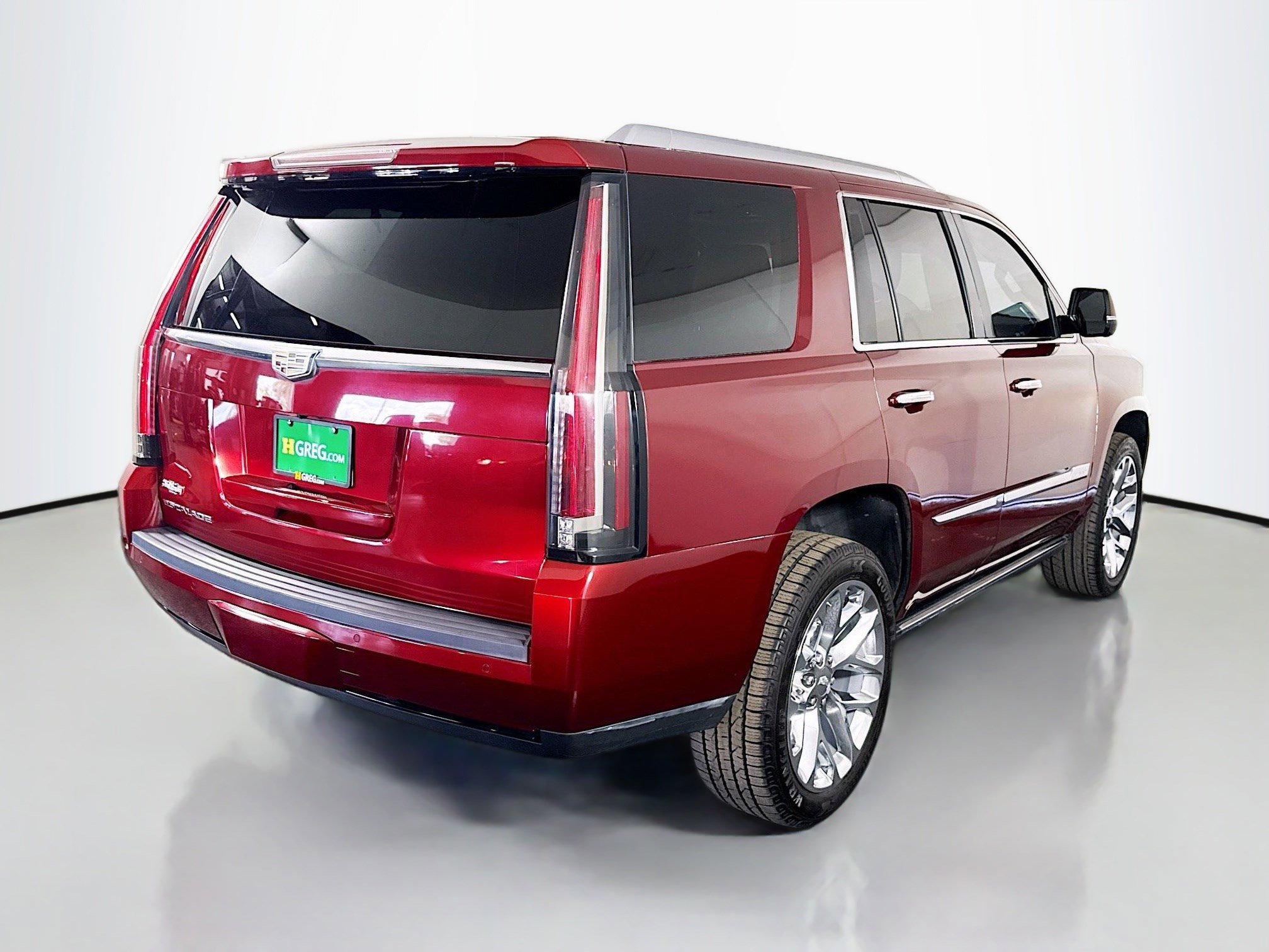 Used 2016 Cadillac Escalade Platinum image 10