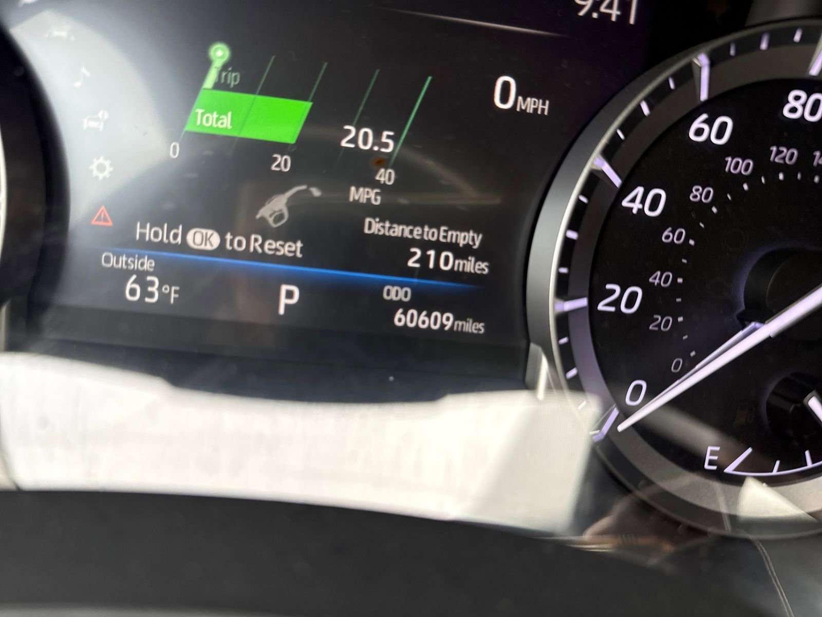 Used 2022 Toyota Highlander XLE image 16