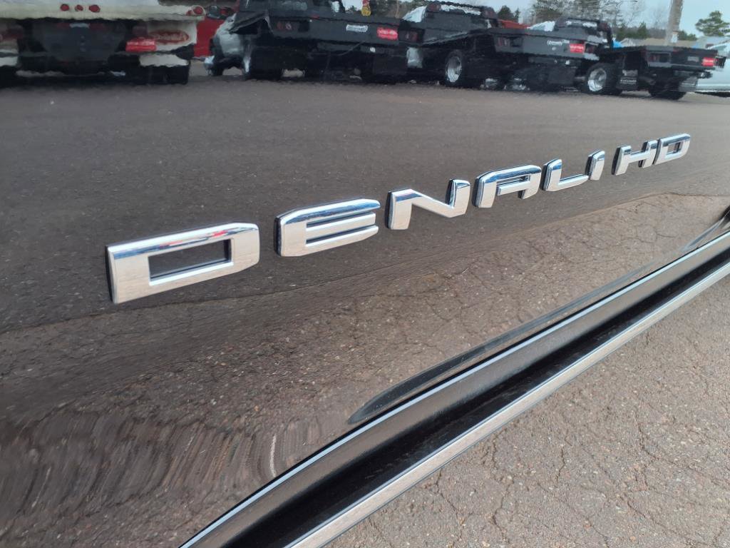 Used 2025 GMC Sierra 2500 Denali w/ Denali Reserve Package image 2