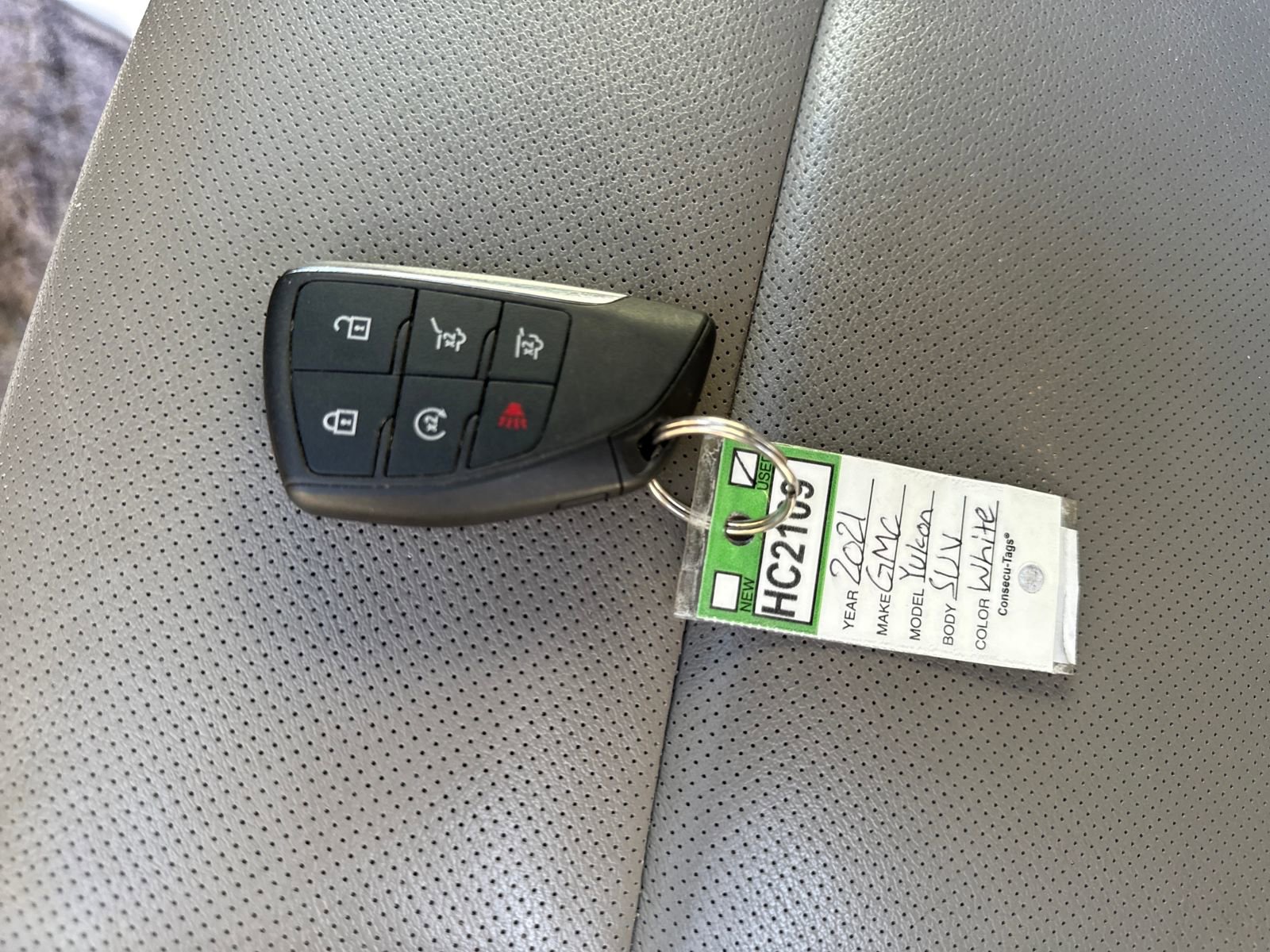 Used 2021 GMC Yukon SLT image 29