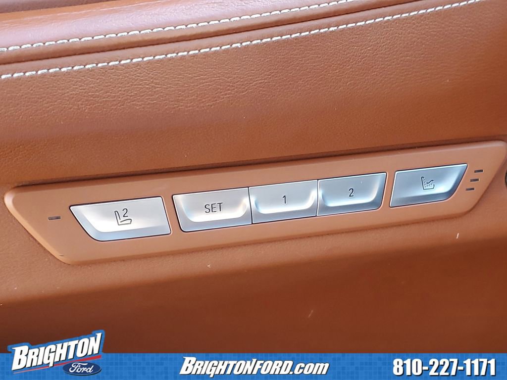 Used 2016 BMW 750i xDrive AWD/4WD image 18