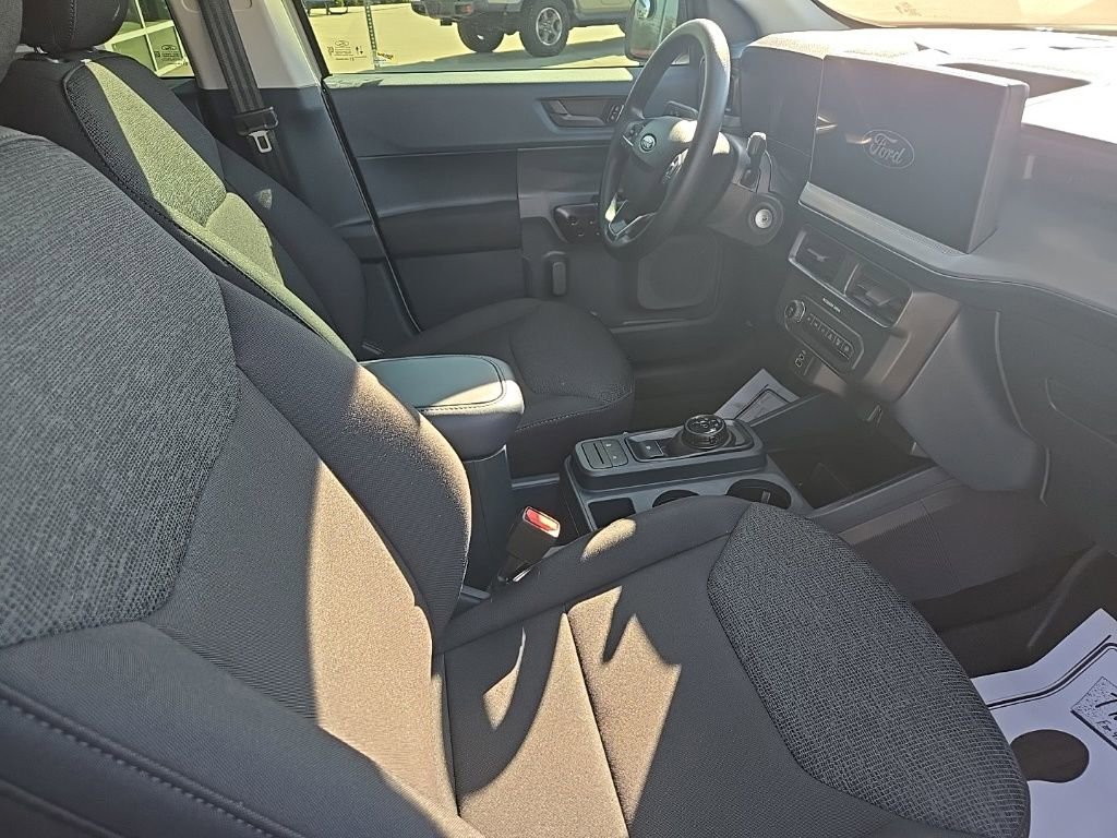 Used 2025 Ford Maverick XL w/ Equipment Group 102A image 28