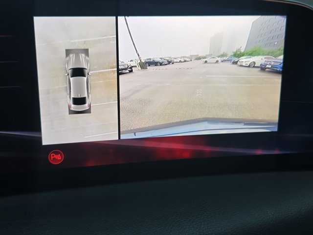 Used 2025 Cadillac CT5 V RWD image 13