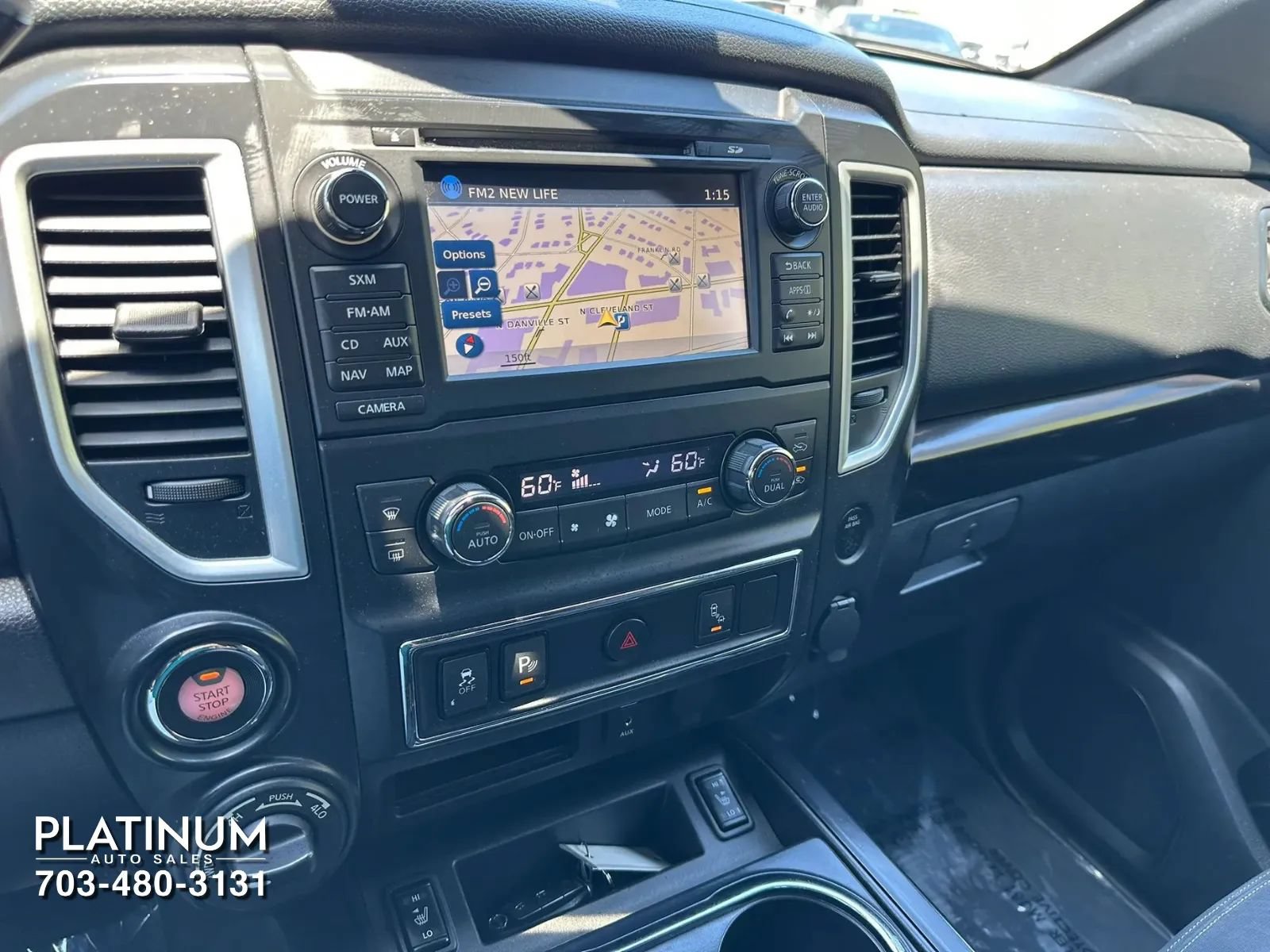 Used 2018 Nissan Titan SV w/ SV Convenience Package AWD/4WD image 12