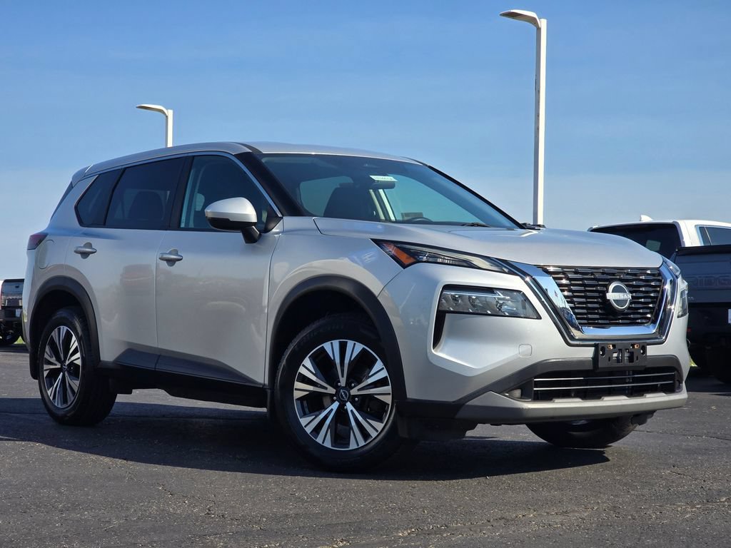 Used 2022 Nissan Rogue SV AWD/4WD image 2